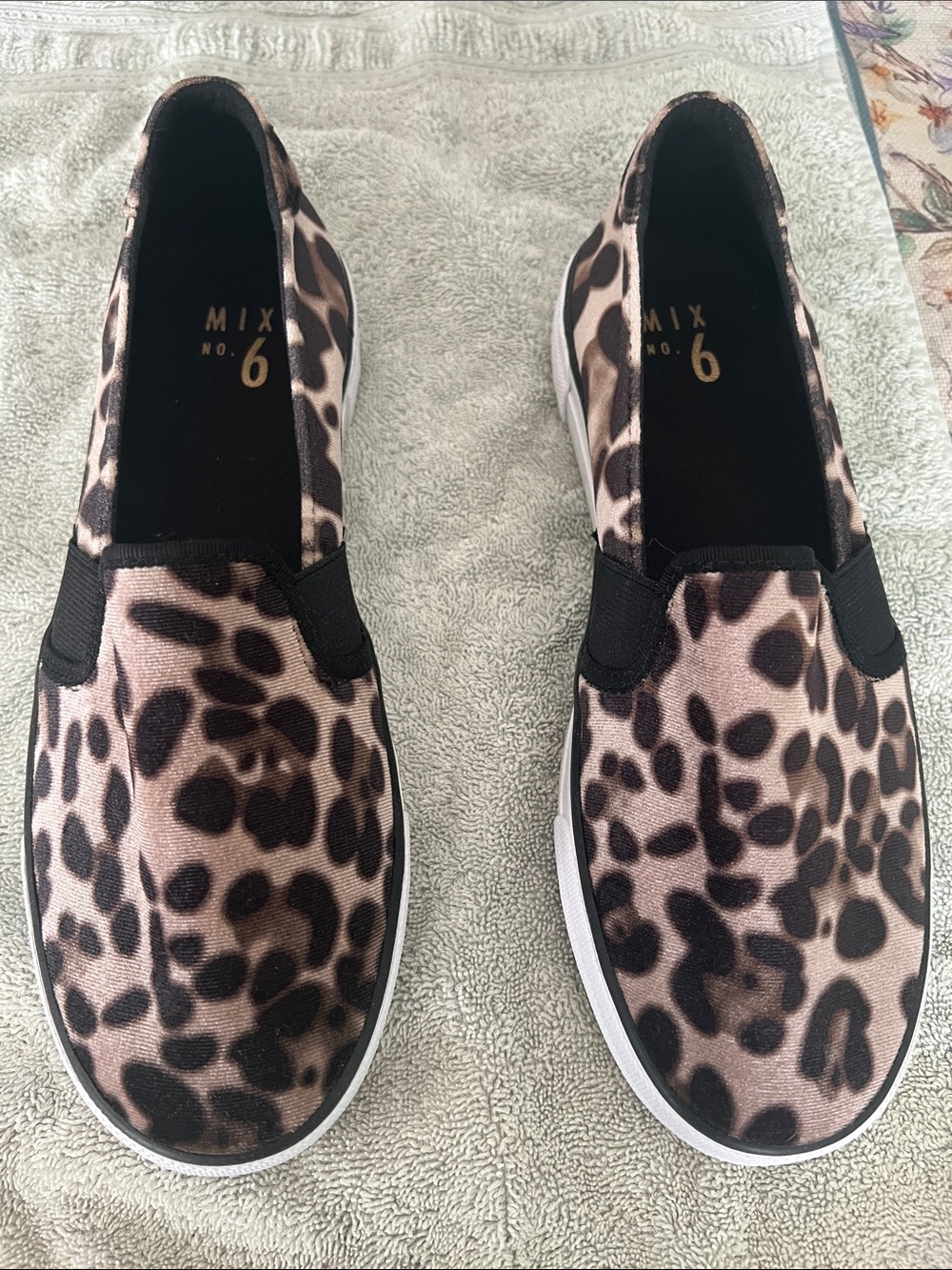 Women’s Leopard Print Sneakers size 9